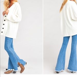 Brit cardigan with big buttons